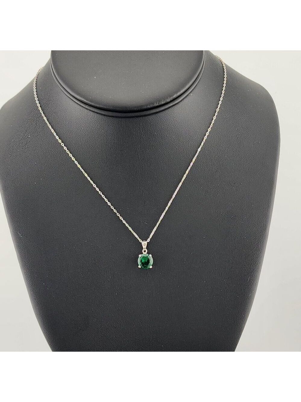 Green Gemstone Necklace in 925 Sterling Silver